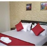 Short Stay 2Bhk Serviced Apartments Safdarjung Enclave Extension Minimum 4 Nihgts Stay