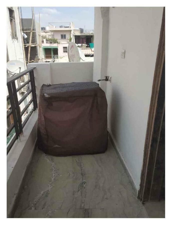 Apartment Short 2bhk Serviced Safdarjung Enclave Extension Minimum 4 Nihgts